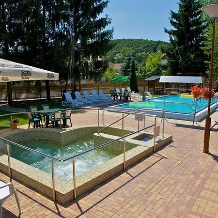 Otfahaz Termalvizes Panzio Daire *
